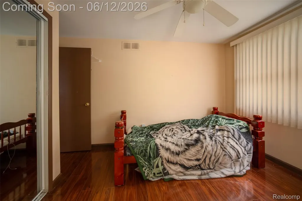 5061 Temple Drive Sterling Heights City MI 48310
