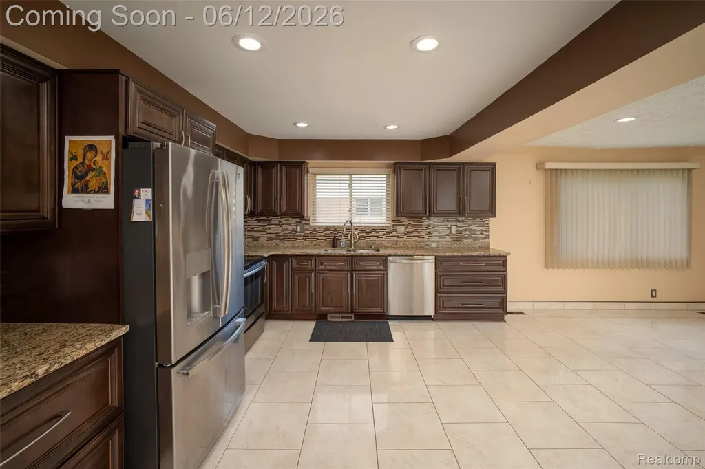 5061 Temple Drive Sterling Heights City MI 48310