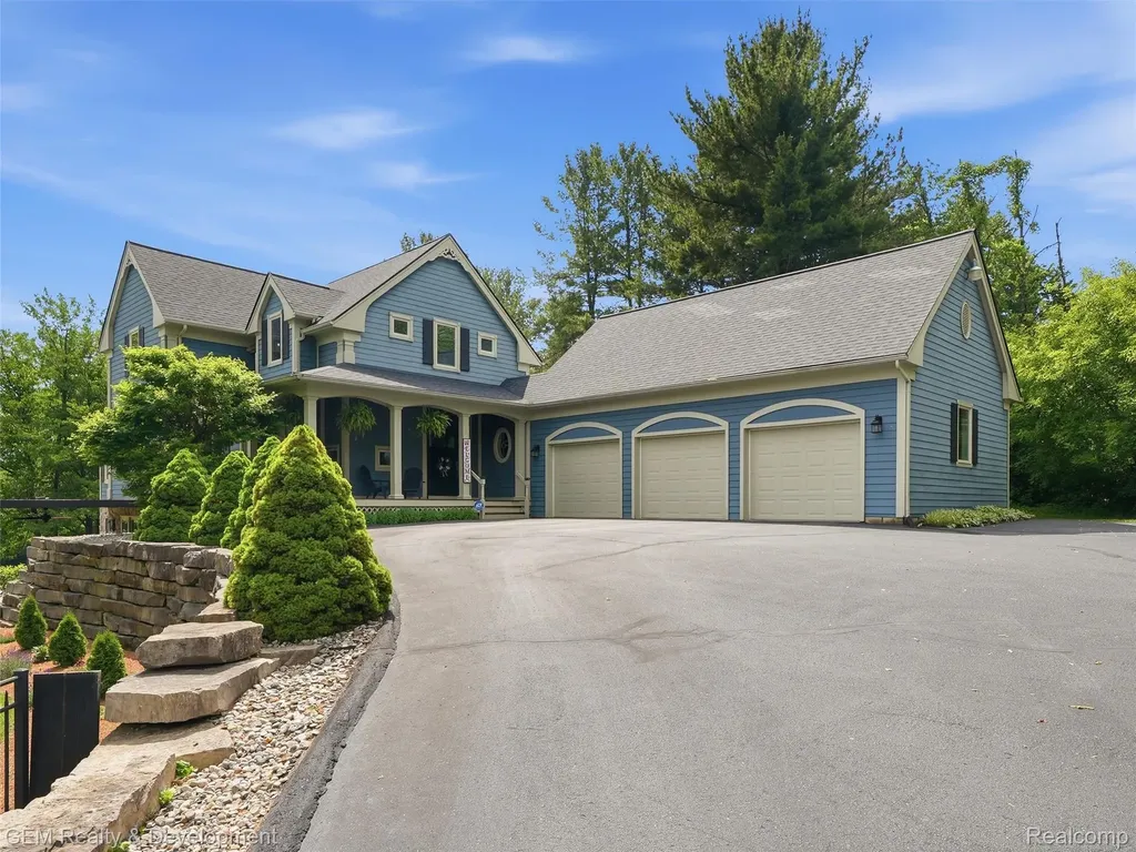 45625 W 9 Mile Road Novi City MI 48374
