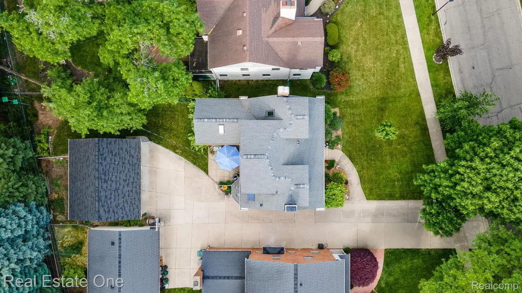 22826 Alexandrine Street Dearborn City MI 48124
