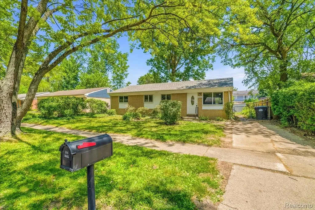 15121 Kerstyn Street Taylor City MI 48180