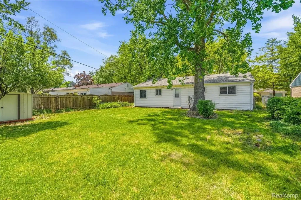 15121 Kerstyn Street Taylor City MI 48180
