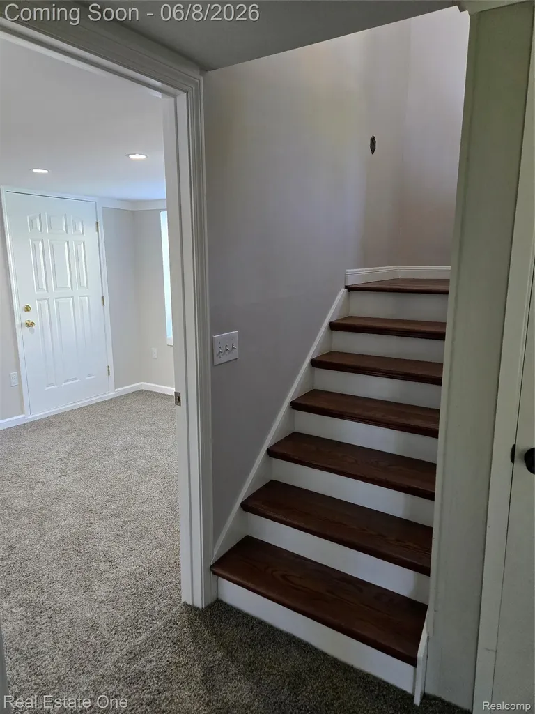 661 Harry Paul Drive Orion Charter Township MI 48362