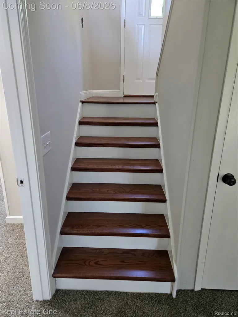 661 Harry Paul Drive Orion Charter Township MI 48362