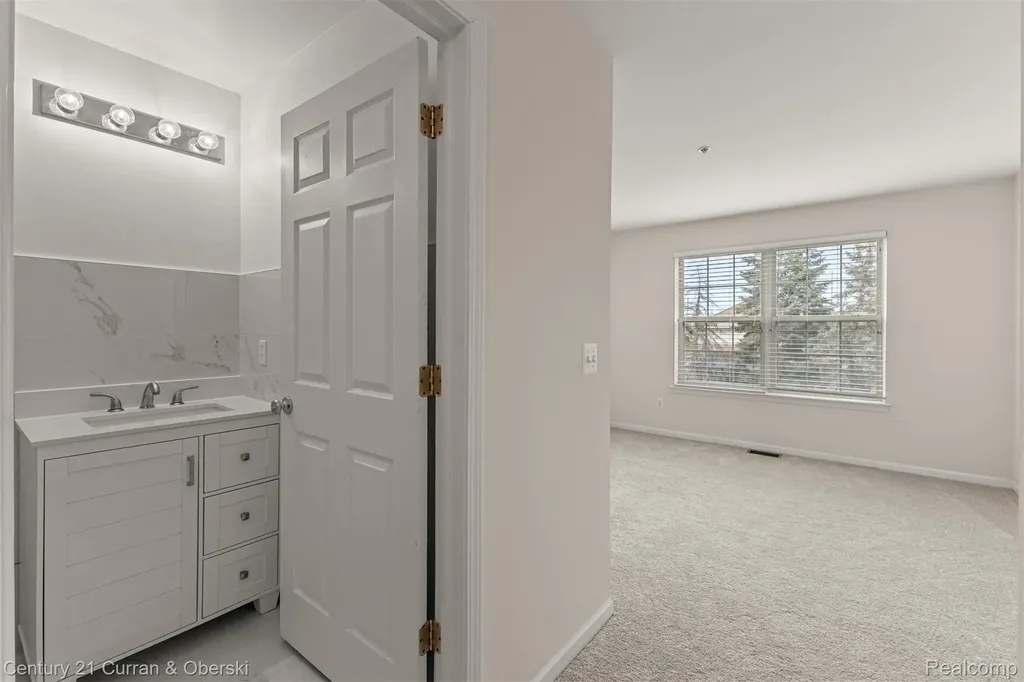 39444 Springwater Drive Northville Township MI 48168