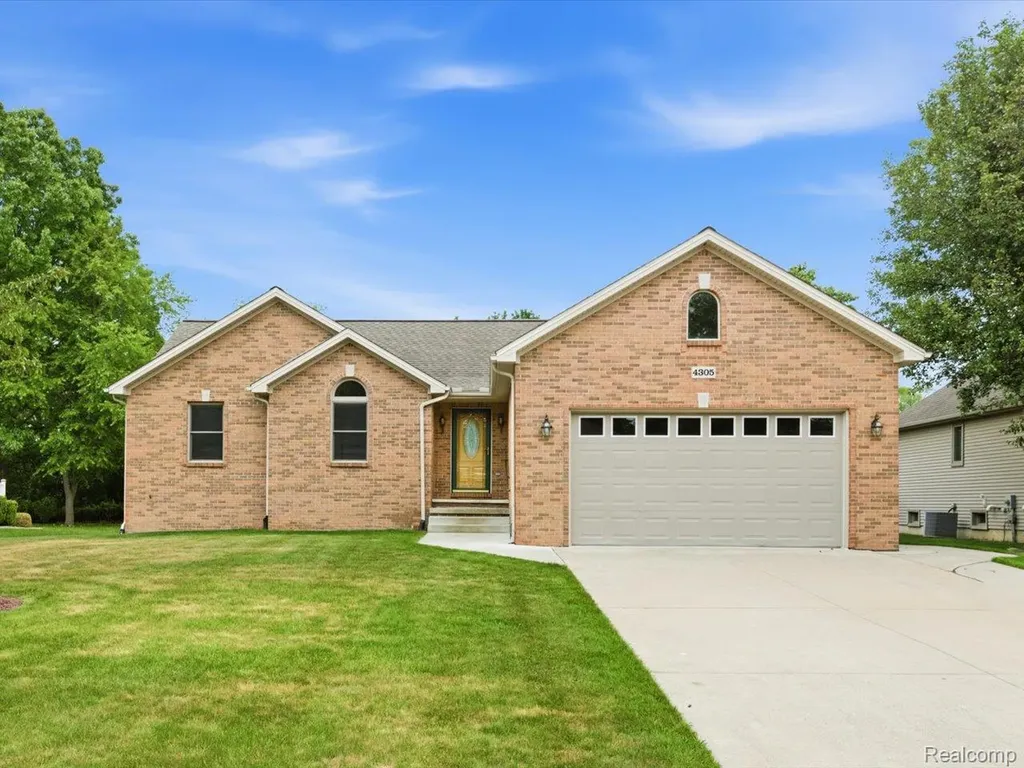 4305 Juniper Lane Port Huron Charter Township MI 48060