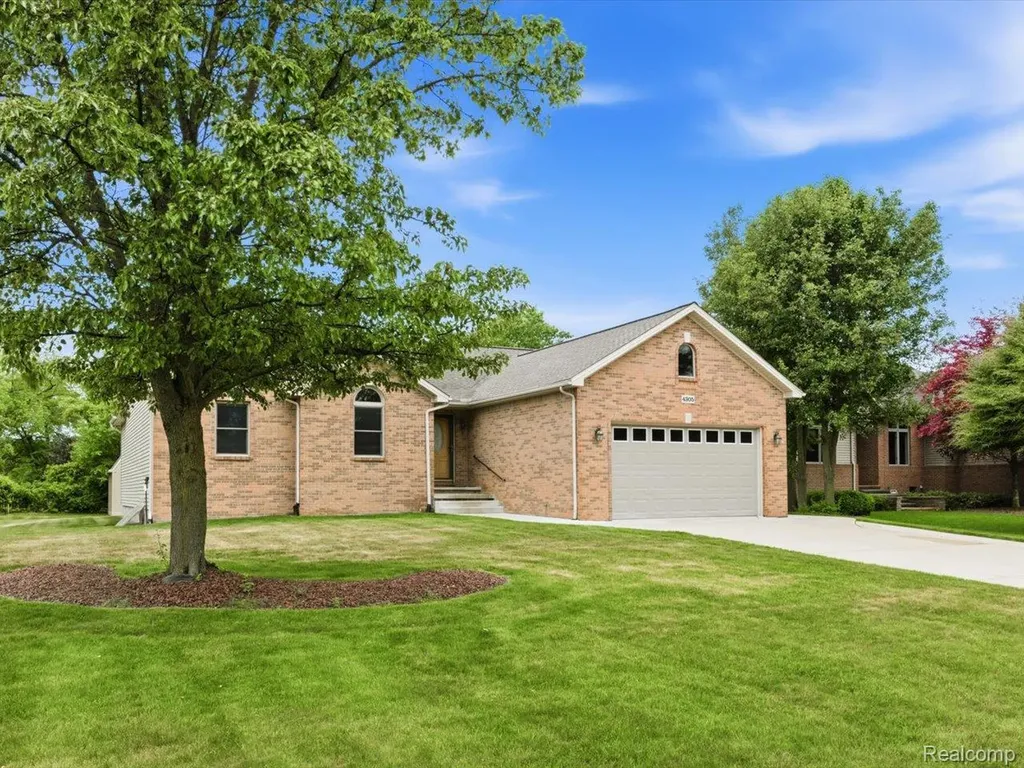 4305 Juniper Lane Port Huron Charter Township MI 48060