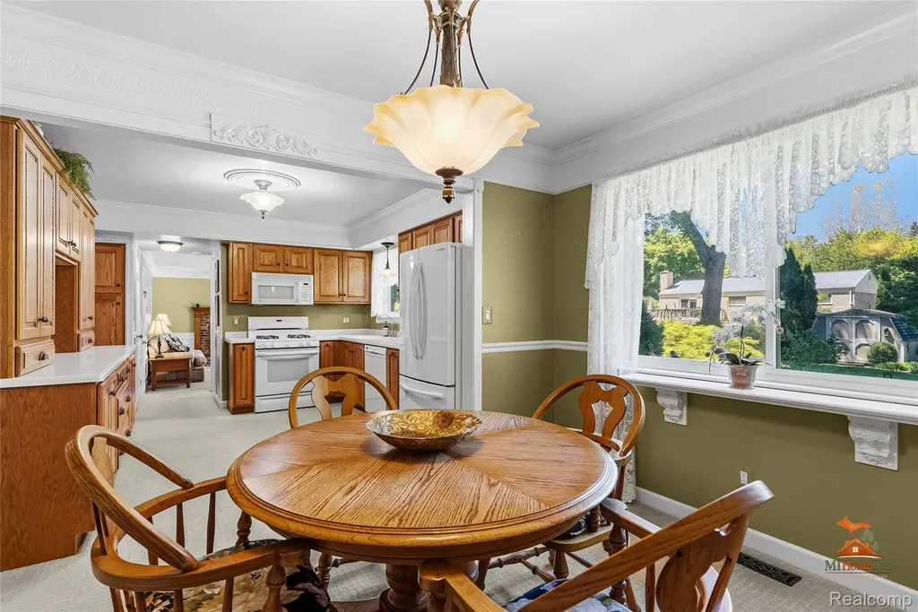 495 Springbrook Crescent Saline City MI 48176