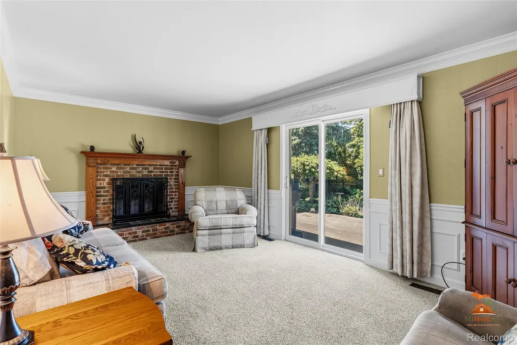 495 Springbrook Crescent Saline City MI 48176