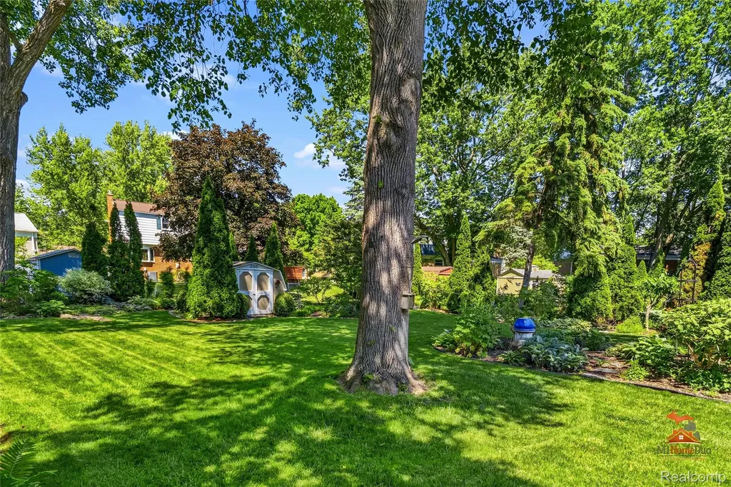495 Springbrook Crescent Saline City MI 48176