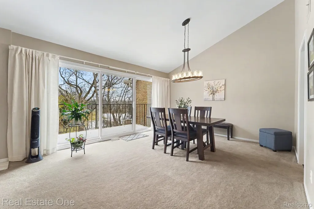 6463 Maple Hills Lane Bloomfield Hills City MI 48301