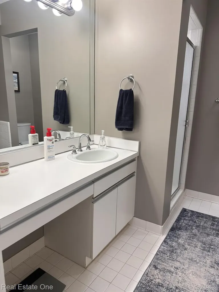 6463 Maple Hills Lane Bloomfield Hills City MI 48301
