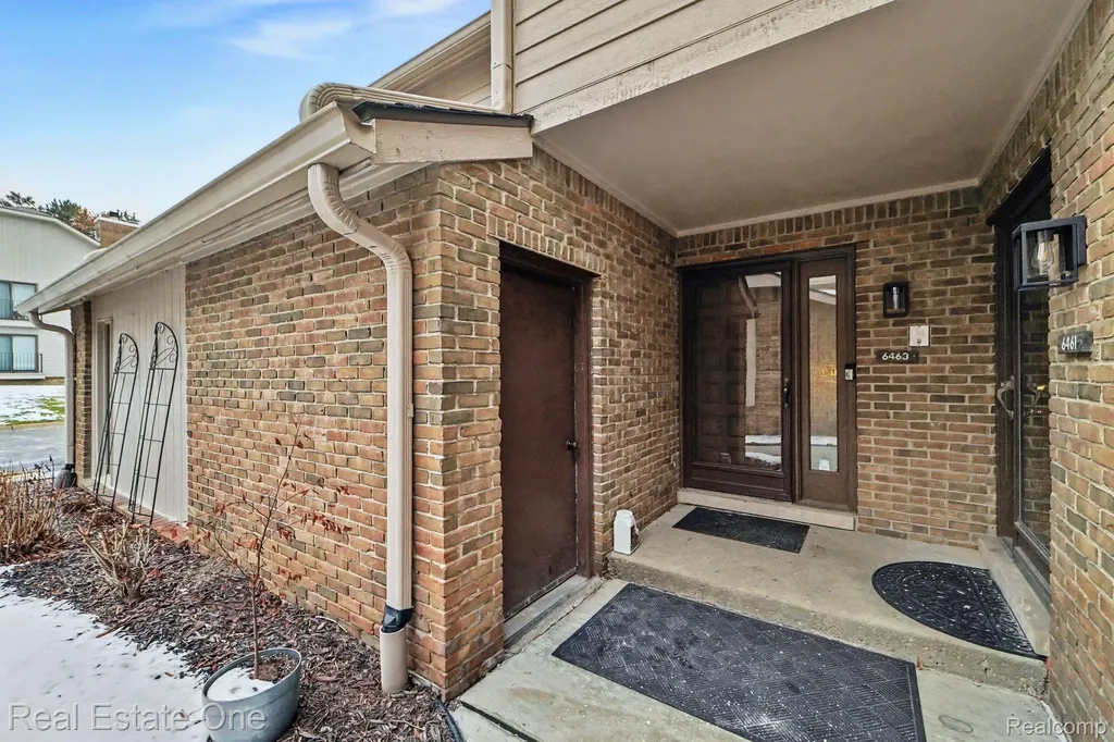 6463 Maple Hills Lane Bloomfield Hills City MI 48301