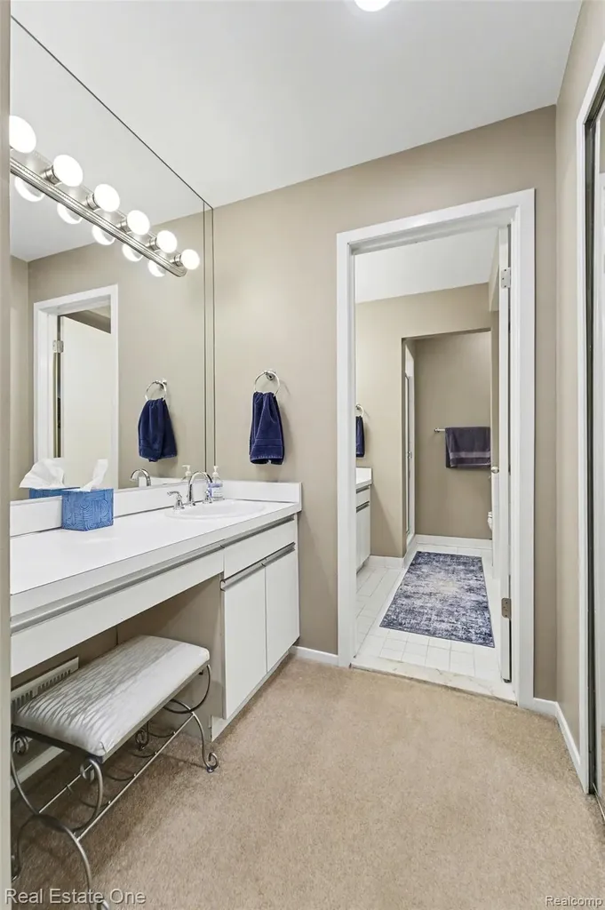 6463 Maple Hills Lane Bloomfield Hills City MI 48301