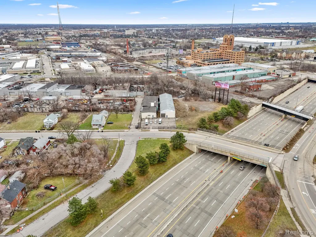 15306 Rosa Parks Boulevard Detroit City MI 48238
