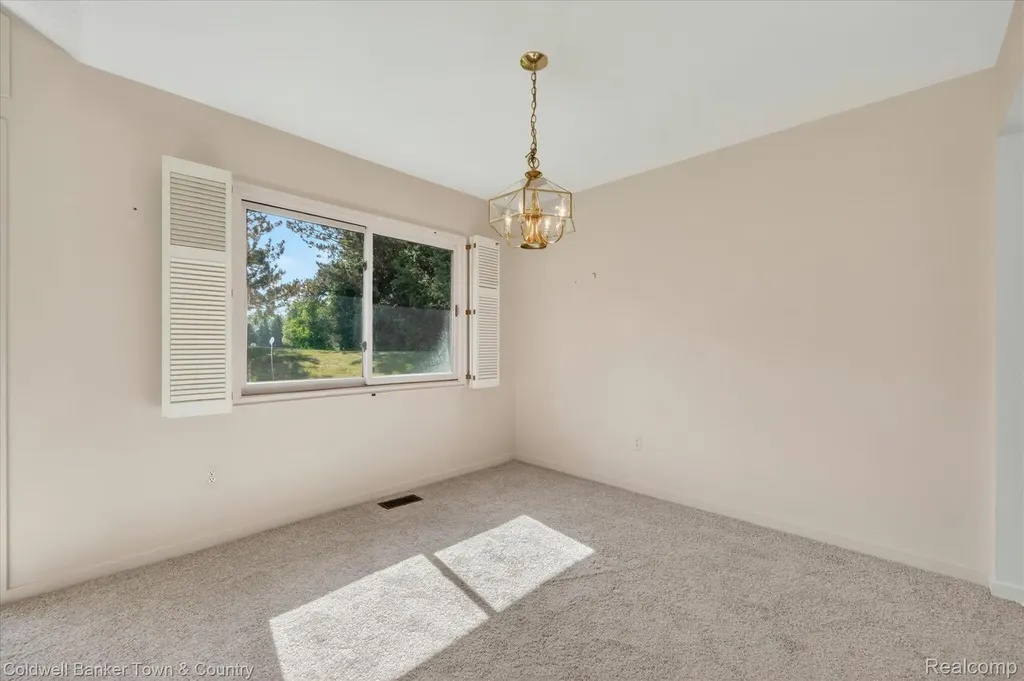 6172 Westbrooke Drive West Bloomfield Charter Township MI 48322