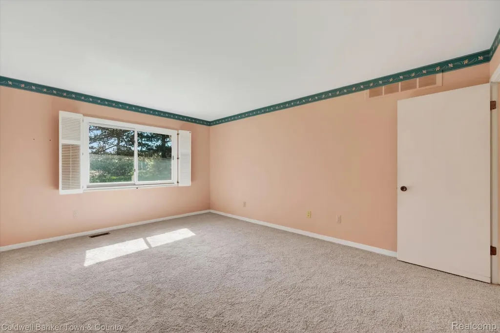 6172 Westbrooke Drive West Bloomfield Charter Township MI 48322