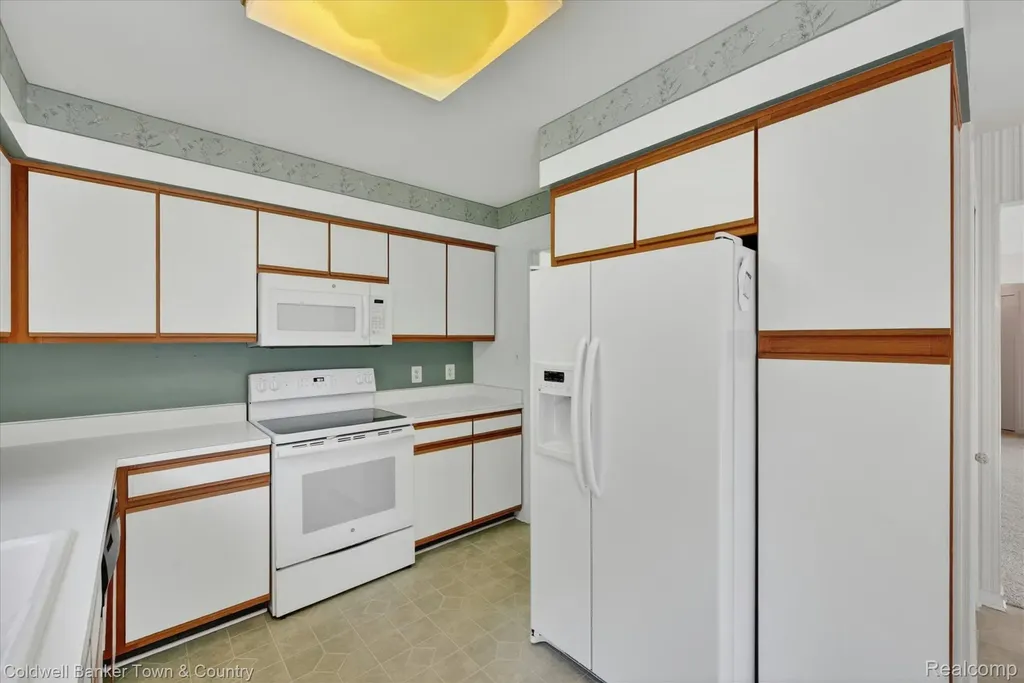 6172 Westbrooke Drive West Bloomfield Charter Township MI 48322