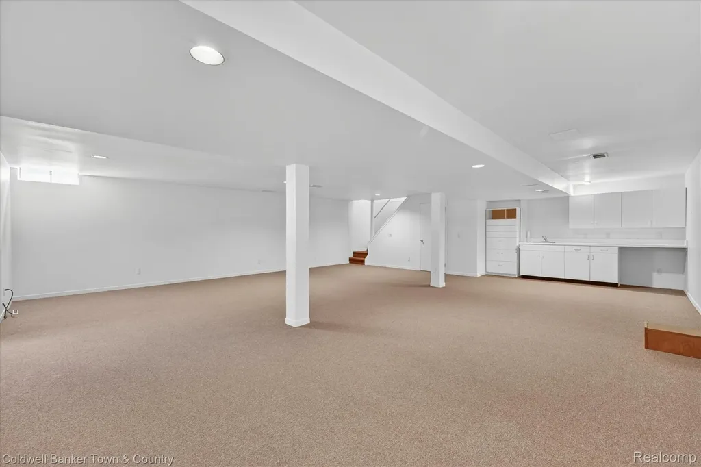 6172 Westbrooke Drive West Bloomfield Charter Township MI 48322