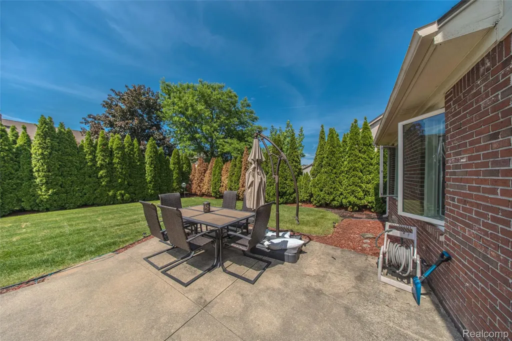 20491 Windemere Drive Macomb Township MI 48044