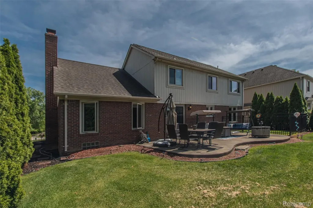 20491 Windemere Drive Macomb Township MI 48044