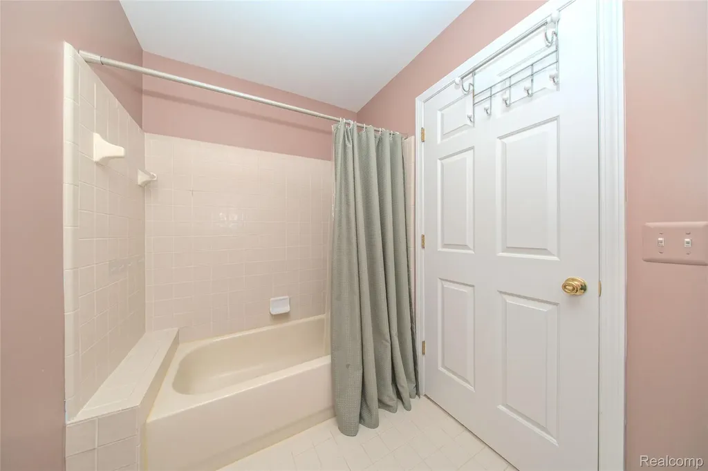 20491 Windemere Drive Macomb Township MI 48044