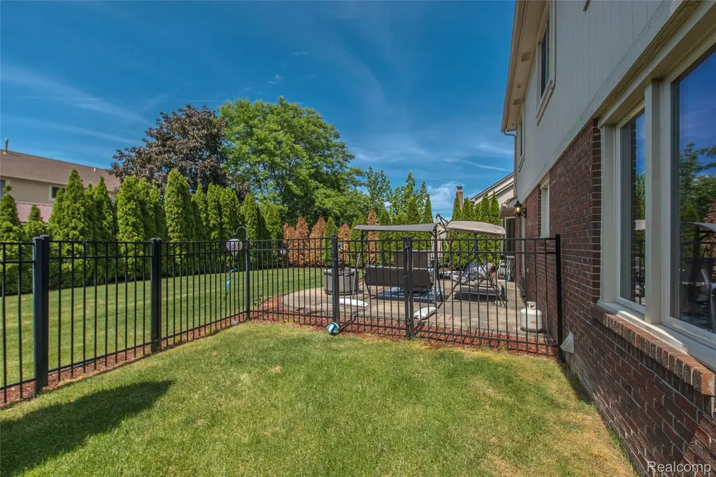 20491 Windemere Drive Macomb Township MI 48044