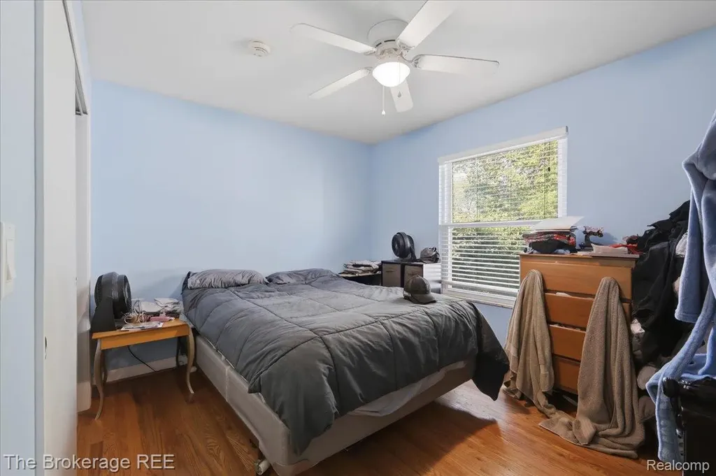 1747 Manse Road Waterford Charter Township MI 48328