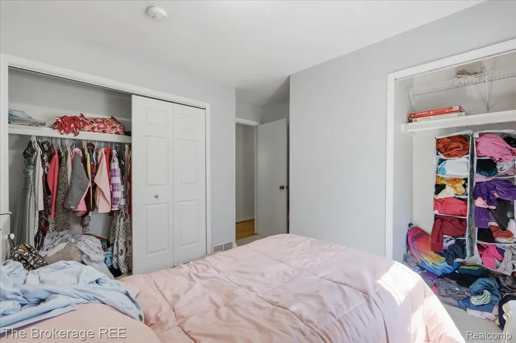 1747 Manse Road Waterford Charter Township MI 48328