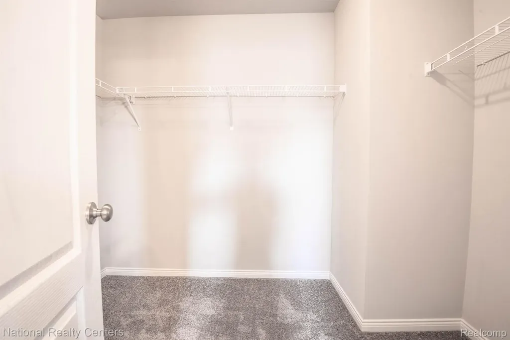 53182 Woodland Meadows Chesterfield Township MI 48047