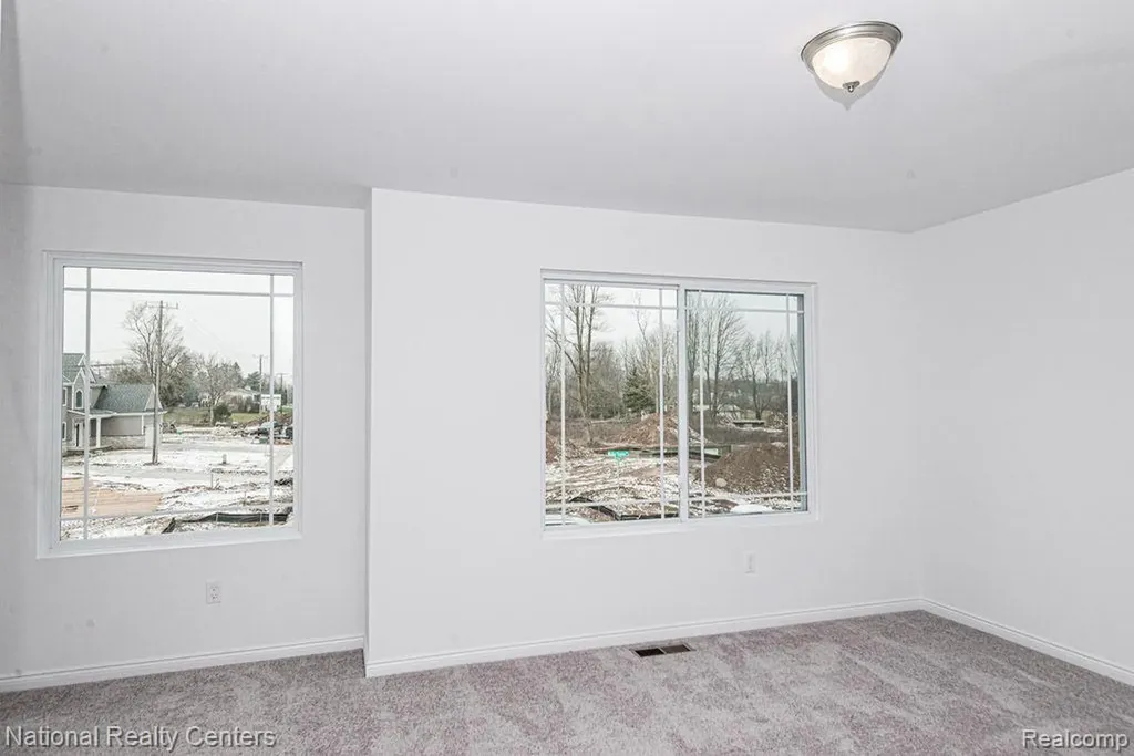 53182 Woodland Meadows Chesterfield Township MI 48047