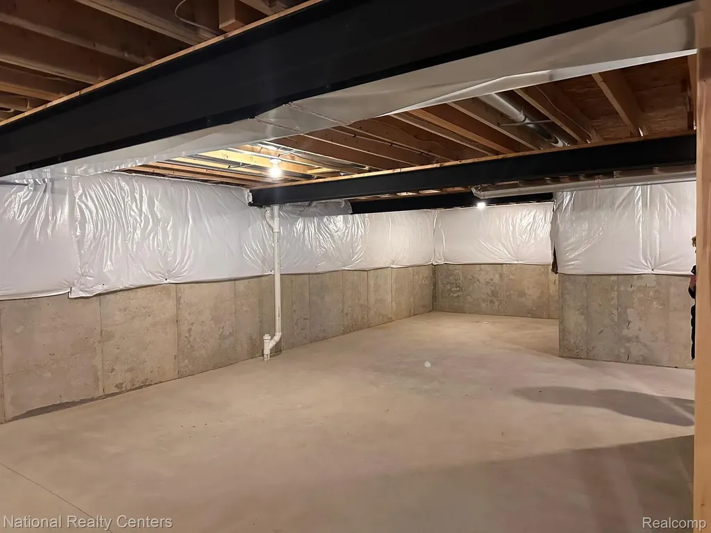 53182 Woodland Meadows Chesterfield Township MI 48047