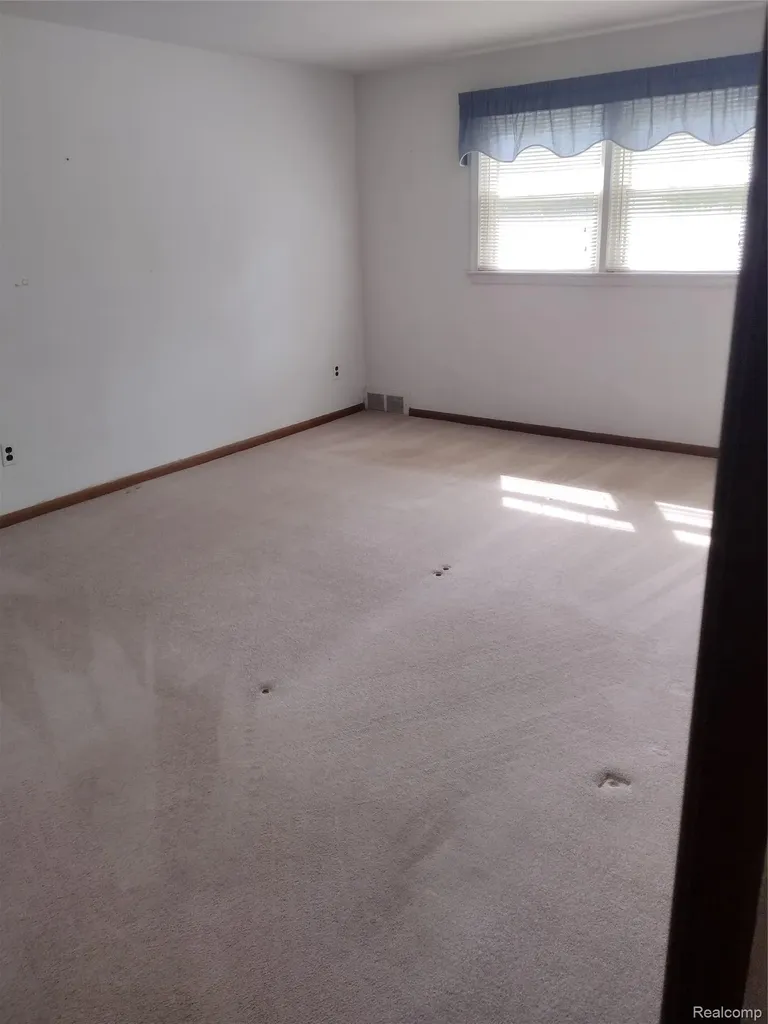 3209 Lakeside Drive Shelby Charter Township MI 48316