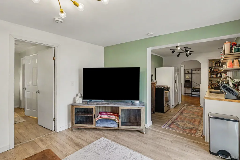 316 Oak Street Webberville Village MI 48892