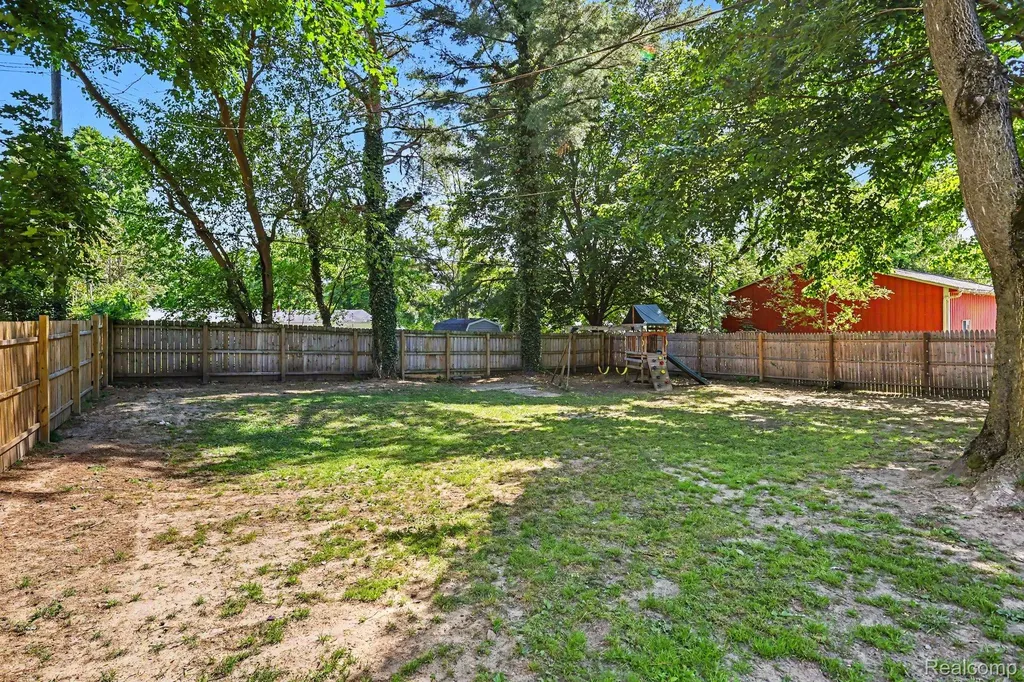 316 Oak Street Webberville Village MI 48892