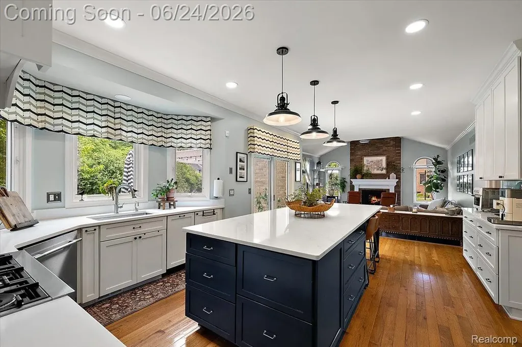 40067 Woodside Drive S Northville Township MI 48168