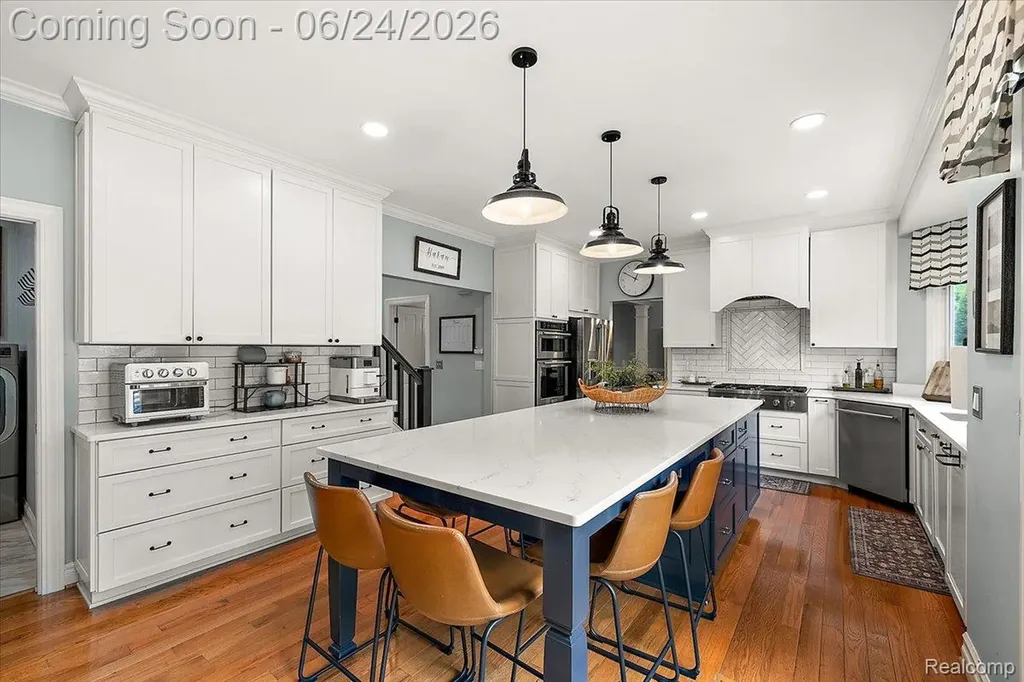 40067 Woodside Drive S Northville Township MI 48168