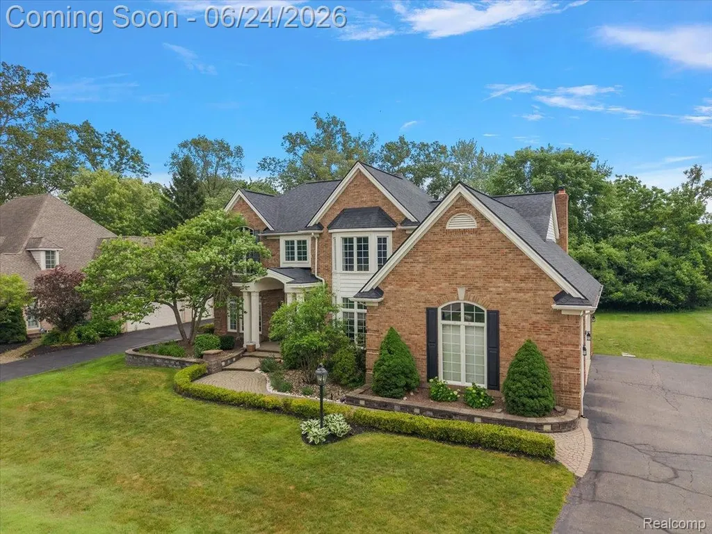 40067 Woodside Drive S Northville Township MI 48168