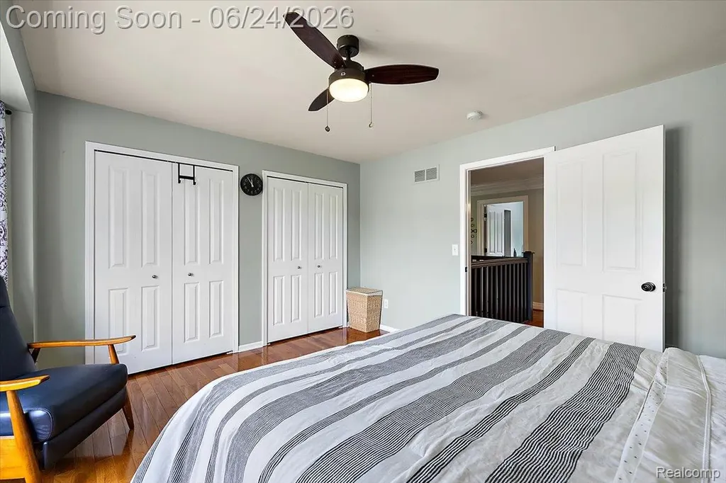 40067 Woodside Drive S Northville Township MI 48168