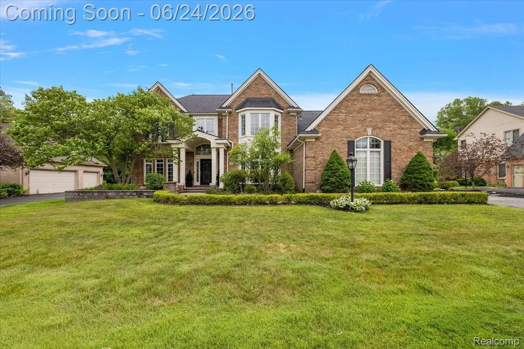 40067 Woodside Drive S Northville Township MI 48168