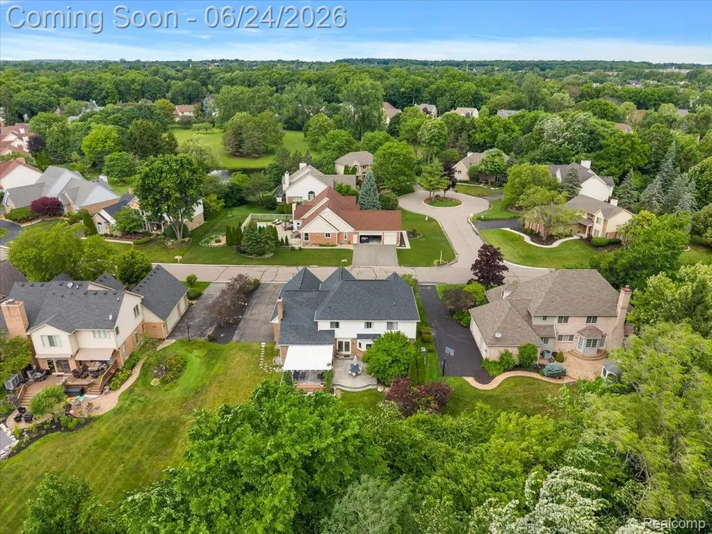 40067 Woodside Drive S Northville Township MI 48168