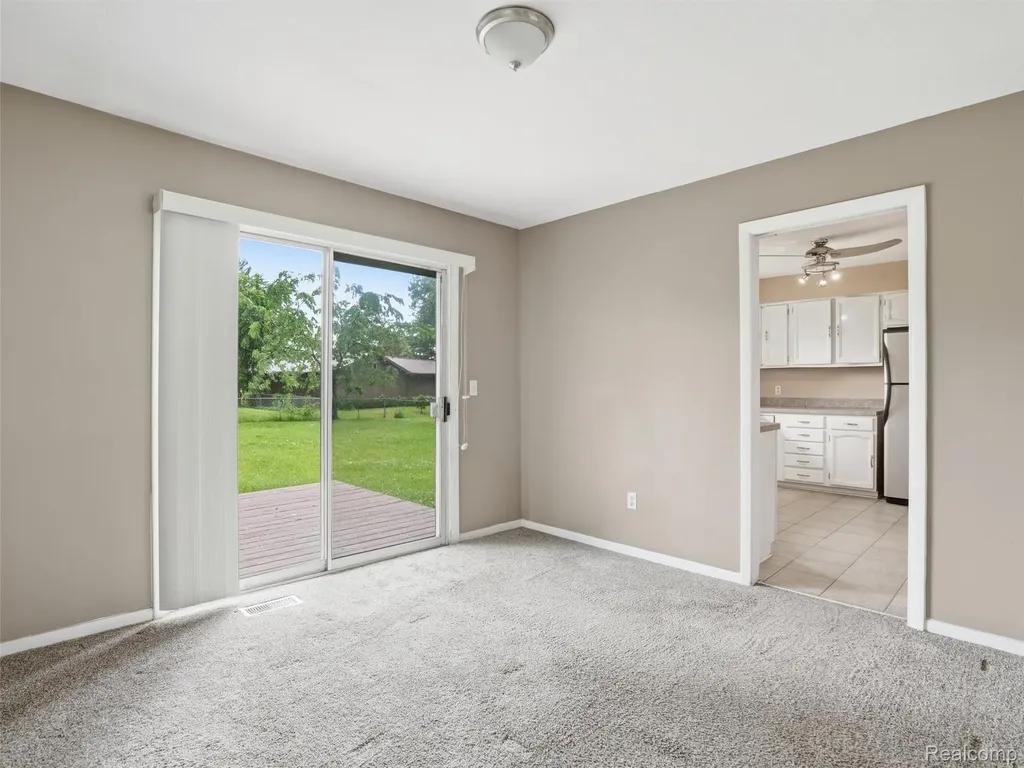 2439 N Long Lake Road Fenton Charter Township MI 48430