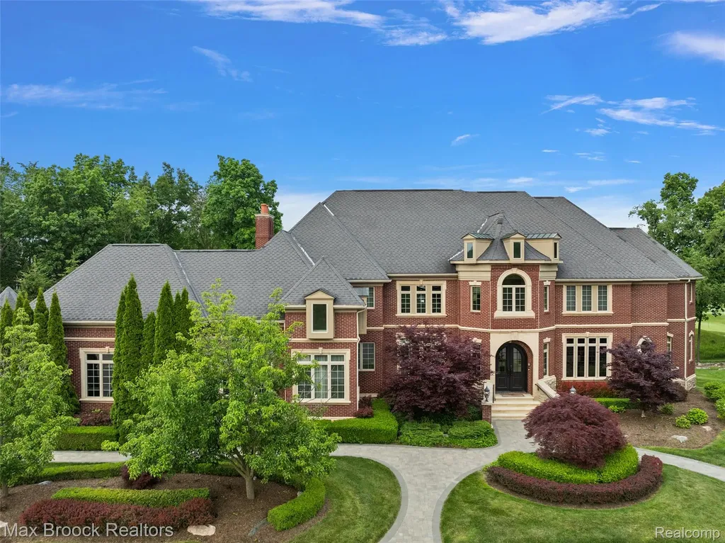 7428 Foxburg Court Independence Charter Township MI 48348