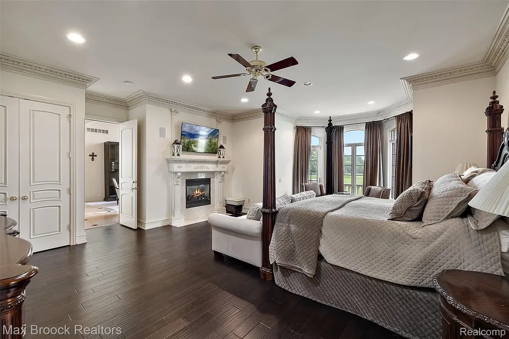 7428 Foxburg Court Independence Charter Township MI 48348