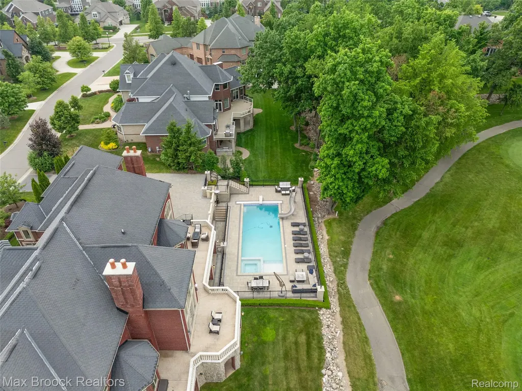 7428 Foxburg Court Independence Charter Township MI 48348