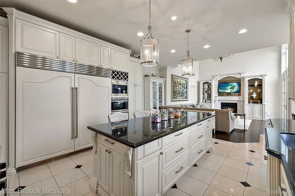 7428 Foxburg Court Independence Charter Township MI 48348