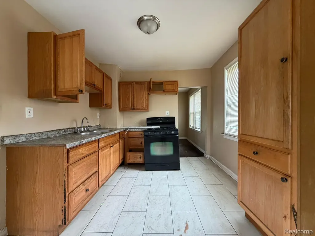 18010 Anglin Street Detroit City MI 48234