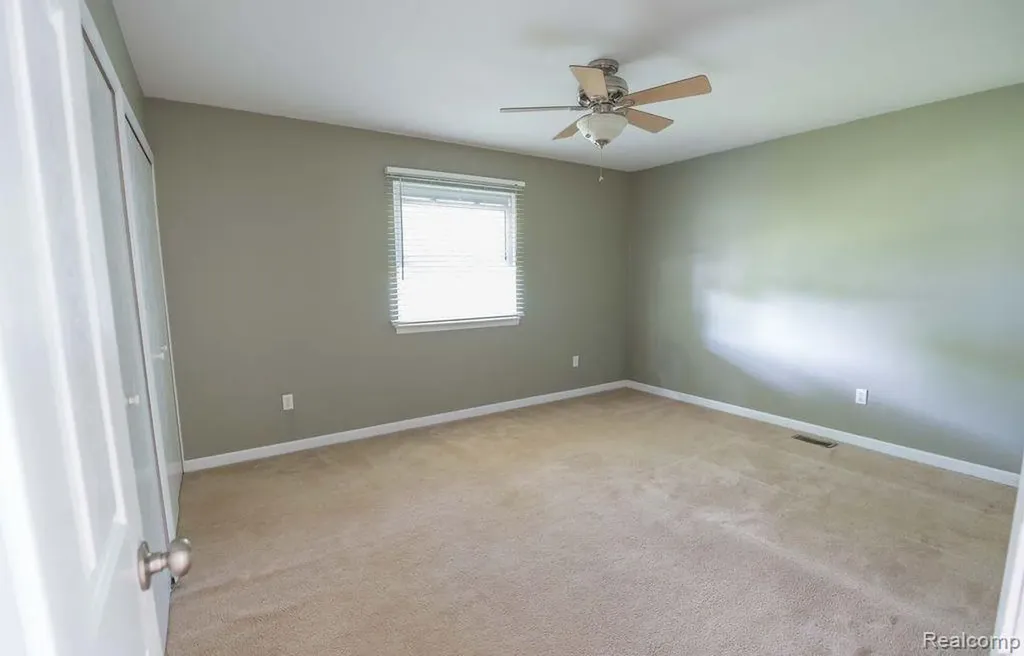 3452 Cone Avenue Rochester Hills City MI 48309