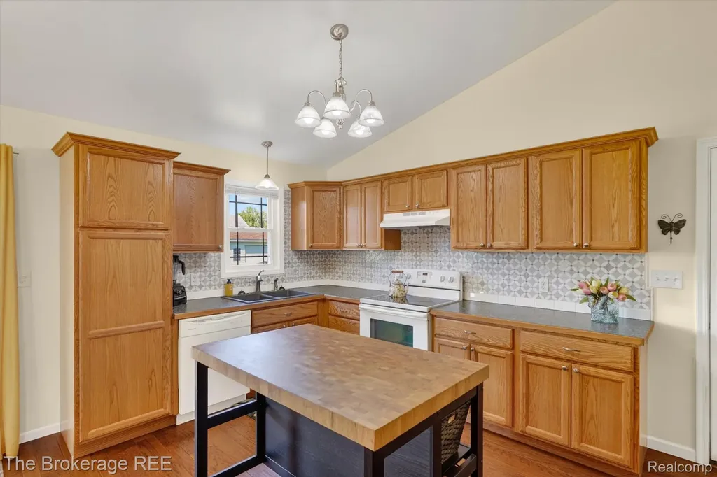 2092 Brier Crest Drive Davison Township MI 48423