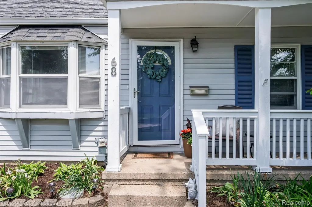 68 Highland Avenue Clawson City MI 48017